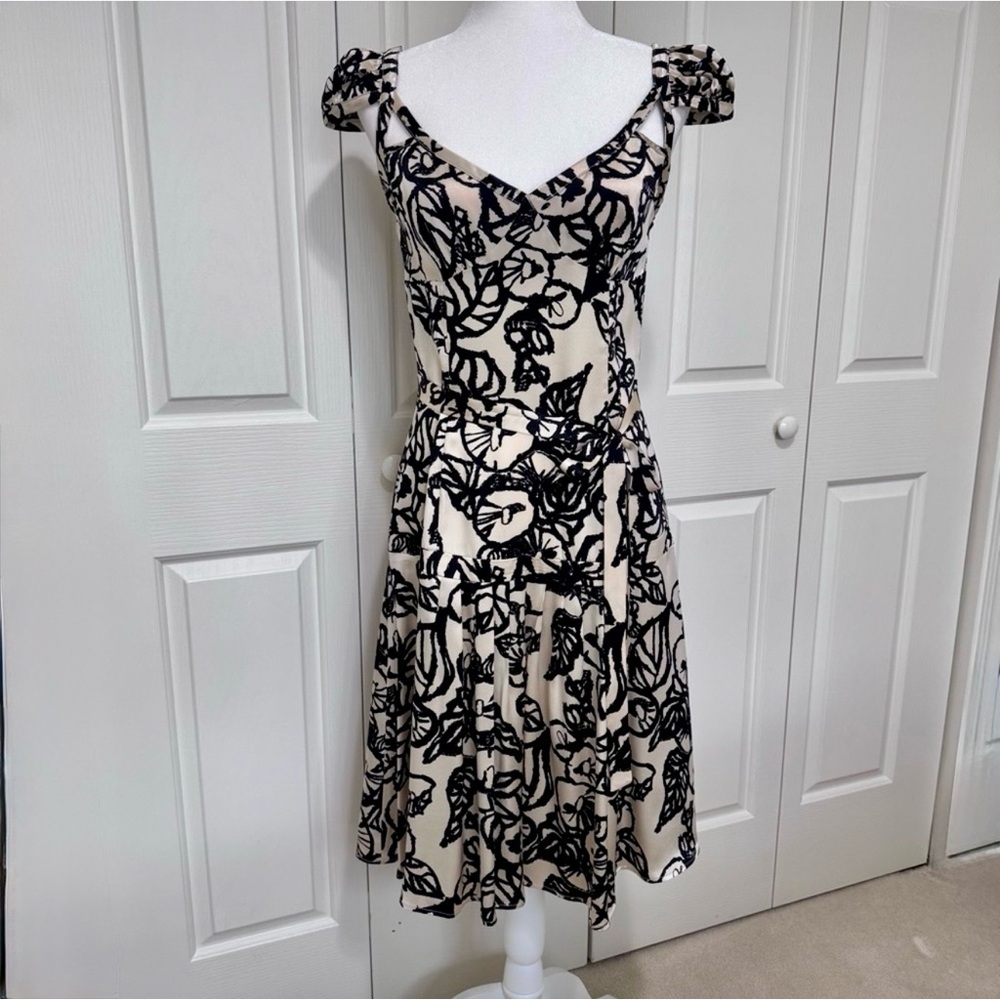 Tracy Reese 100% Silk Black Ivory Belted Drop Waist Midi Dress 8 - Picture 3 of 16